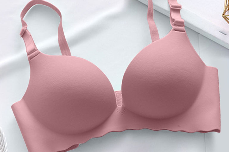 When a Push-Up Bra Is the Right Call