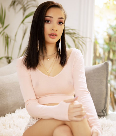 Scarlett Bloom